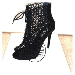 Steve Madden Lace up ZAYLAN